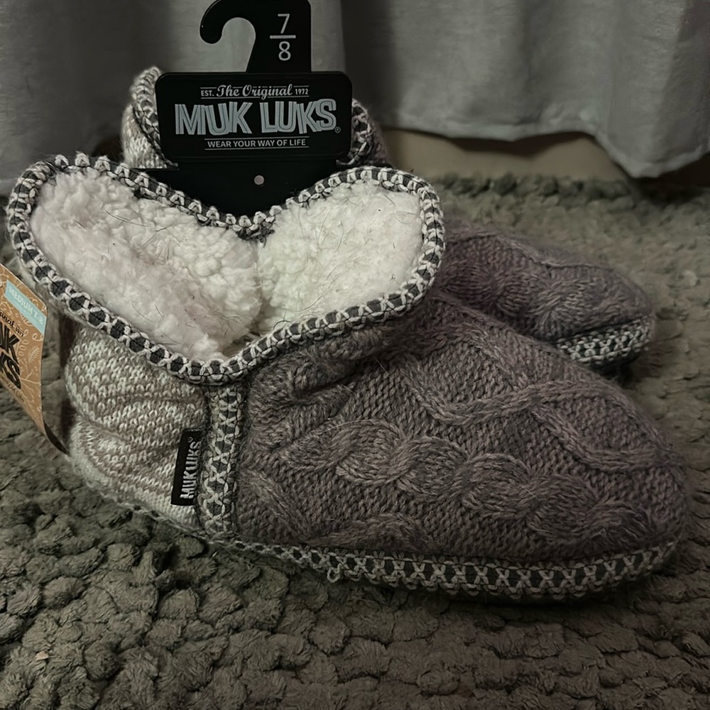 Muk luck slippers